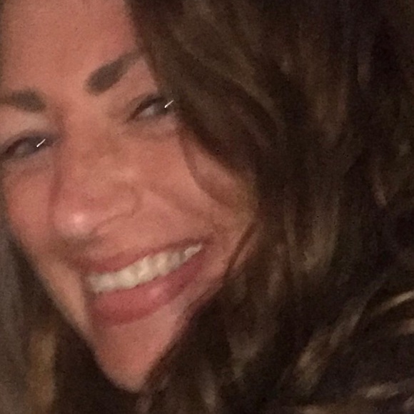 Welcome to my closet CHAOS! - Picture 6 of 9